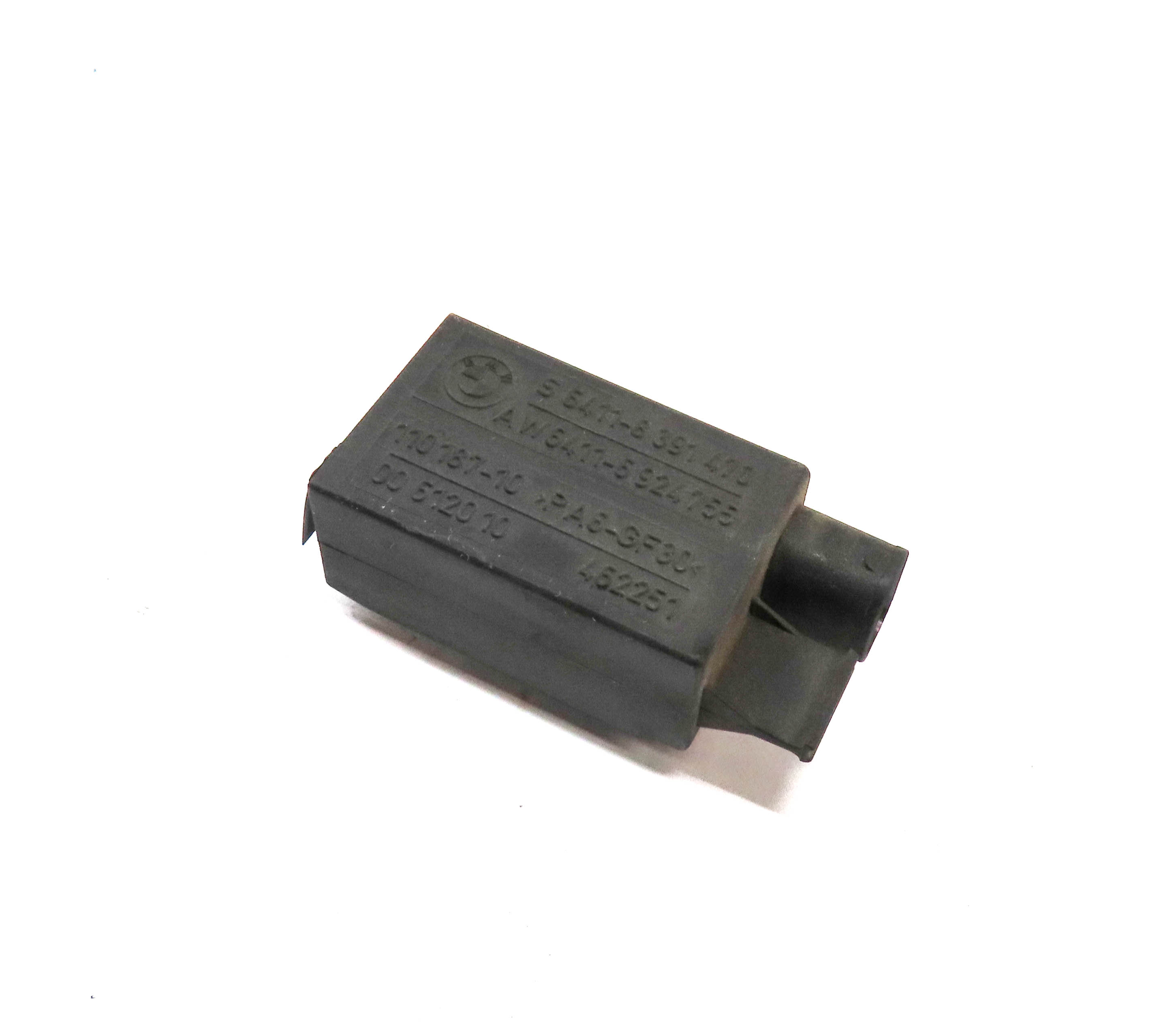 2012 RANGE ROVER (L322) AUC AUXILIARY COOLING FAN SENSOR MODULE — exact item pictured